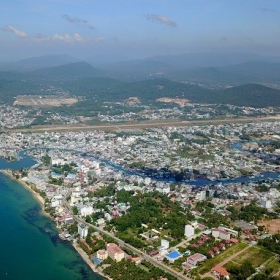 Xin ý kiến Bộ Chính trị thành lập thành phố biển đảo đầu tiên