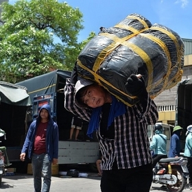 Trăn trở về cuộc sống của lao động phi chính thức chịu ảnh hưởng dịch bệnh Covid-19