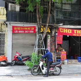 Thị trường mặt bằng bán lẻ Hà Nội phục hồi chậm chạp