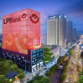 Bản tin kinh tế - tài chính ngày 12/12: LPBank sắp chi gần 56 tỷ đồng mua lại trái phiếu trước hạn