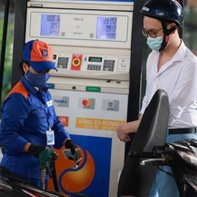 Giá xăng có thể giảm vào phiên điều hành ngày mai (27/2)