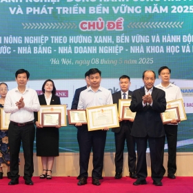 Doanh nghiệp đồng hành cùng nhà nông và phát triển bền vững