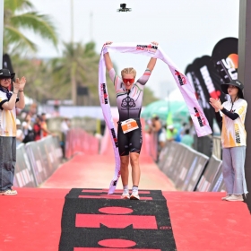 Giải IRONMAN 70.3 Đà Nẵng hấp dẫn đến nghẹt thở với những màn trình diễn ấn tượng