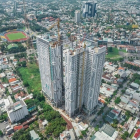 Kinh doanh kém sắc, nhiều doanh nghiệp bất động sản gây bất ngờ khi trả lương lãnh đạo tăng cả tỷ đồng