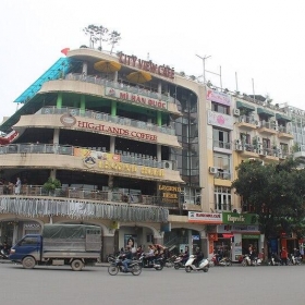 Lộ sáng quỹ “đất vàng” khổng lồ doanh nghiệp đứng sau tòa nhà “Hàm cá mập” đang quản lý ở Hà Nội