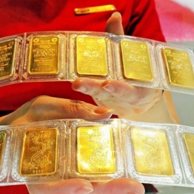 Ngân hàng Nhà nước sắp báo cáo Thủ tướng biện pháp quản lý thị trường vàng và tín dụng bất động sản