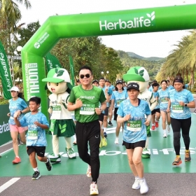 Giải chạy VnEpxress Marathon Quy Nhơn thu hút  hơn 12.000 người tham gia