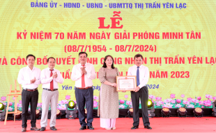 Thị trấn Yên Lạc kỷ niệm 70 năm ngày giải phóng, công bố đạt chuẩn đô thị văn minh
