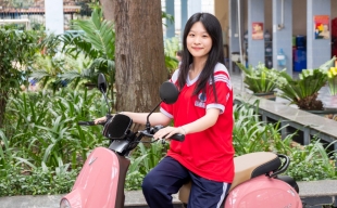 Xe điện giá tốt hơn hẳn xe xăng, sạc miễn phí: VinFast đang tạo ra xu hướng mới trên thị trường xe máy Việt 
