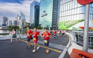 Lan tỏa “Bước chạy vì một Việt Nam vượt trội”, hàng chục ngàn người cùng Techcombank trao cơ hội bước đi cho trẻ em Việt