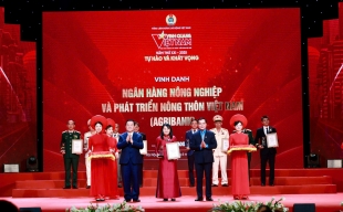 Agribank được vinh danh tại Chương Trình “Vinh Quang Việt Nam” 2025: Khẳng định vị thế trụ cột trong sự nghiệp phát triển “Tam nông”