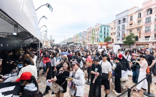 Ocean City 'bùng nổ' trước giờ G: Fan Việt và quốc tế cuồng nhiệt đổ về, tạo nên trải nghiệm âm nhạc hiếm có