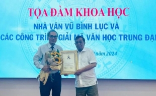 Nhà văn Vũ Bình Lục giải mã kho báu văn chương thời kỳ Trung đại Việt Nam