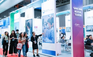 Vietnam Medipharm Expo 2025 quy tụ 450 doanh nghiệp y dược từ 23 quốc gia