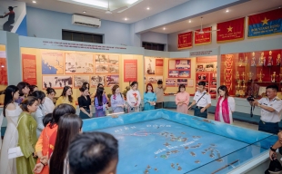 S Women S tổ chức chương trình “Tri ân tháng 7 – Hướng về biển đảo quê hương” tại Lữ đoàn Đặc công nước 126