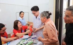 Hơn 100 y bác sĩ và tình nguyện viên tham gia Chương trình CAREME tại Ninh Bình