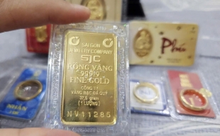 Giá vàng hôm nay 26/11: Vàng miếng SJC cách đỉnh cũ 1,7 triệu đồng/lượng