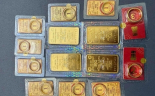 Giá vàng hôm nay 28/11: Neo ở mức cao