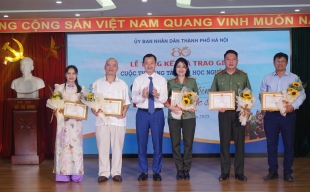 Trao giải Cuộc thi sáng tác Văn học Nghệ thuật chủ đề “Công an Thủ đô vì bình yên cuộc sống”