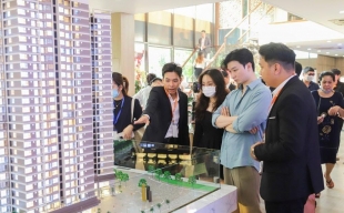 Doanh nghiệp bất động sản “đua nhau” quay lại hoạt động khi giá nhà liên tục tăng cao