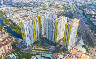 Thị trường chung cư TP.HCM và vùng ven tháng 10/2025: Giao dịch tăng mạnh dù căn hộ cao cấp tràn ngập