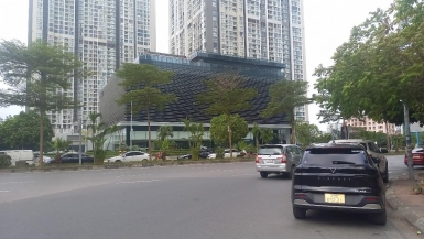 Nhức nhối dự án đất vàng 'mọc' lên showroom Lexus