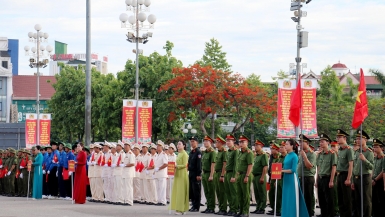 Nghệ An ra mắt lực lượng tham gia bảo vệ an ninh trật tự ở cơ sở