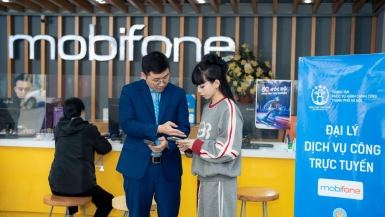 Người dân trải nghiệm tiện ích kép: Miễn phí data truy cập Cổng Dịch vụ công Hà Nội và ứng dụng iHanoi