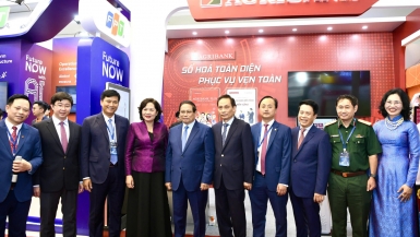Chuyển đổi số ngành Ngân hàng 2025: Kiến tạo hệ sinh thái tài chính thông minh, nhân văn và toàn diện
