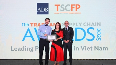 Lập cú đúp giải thưởng từ ADB, TPBank ghi dấu ấn trên bản đồ tài trợ thương mại toàn cầu