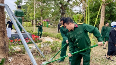 Khai xuân Ất Tỵ 2025: Shinec 'Trồng cây gây rừng, thả cá gây nguồn'