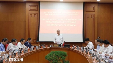 Tổng Bí thư chủ trì phiên họp về phát triển khoa học, công nghệ, chuyển đổi số