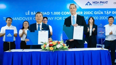 Hòa Phát bàn giao 1.000 container cho hãng tàu Top 3 thế giới