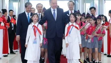 1,6 triệu giáo viên và 26 triệu học sinh, sinh viên khai giảng năm học mới