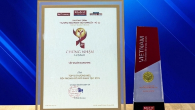 Sunshine Group được vinh danh Top 10 Thương hiệu Tiên phong Đổi mới sáng tạo 2025