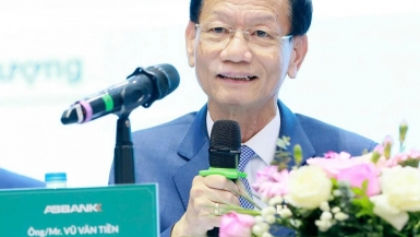 Ông Vũ Văn Tiền trở lại “ghế nóng” Chủ tịch ABBank, ngân hàng báo lãi 10 tháng vượt 3.000 tỷ đồng