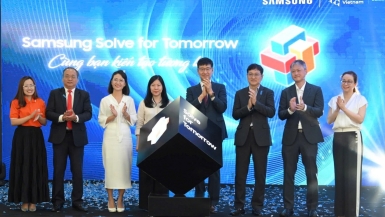 Khởi động cuộc thi Samsung Solve for Tomorrow 2025 tại khu vực miền Trung