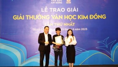 NXB Kim Đồng trao Giải thưởng Văn học Kim Đồng lần thứ nhất