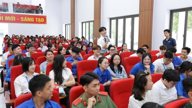 Khai mạc hội trại “Thanh niên Việt Nam: Làm chủ ngoại ngữ – Bản lĩnh hội nhập” lần thứ II