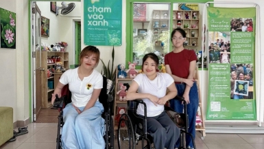 Trần Ngọc Ánh – Cô gái khuyết tật “tiến về phía trước theo cách riêng” và hành trình thắp sáng nghị lực Việt