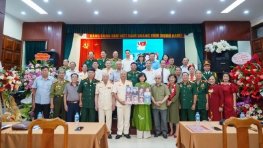 Tôn vinh 8 Anh hùng Liệt sĩ Công an nhân dân qua di ảnh phục dựng màu