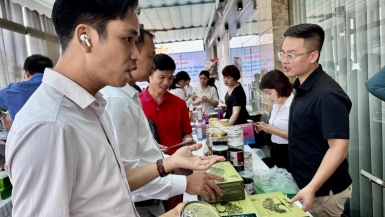 Ứng dụng công nghệ nhằm cải thiện năng lực cạnh tranh của hàng Việt