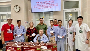 Bệnh viện 19-8 mang Tết Trung thu ấm áp đến với bệnh nhân khó khăn