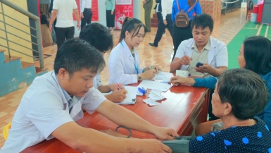 Hơn 1.000 người dân Đồng Nai được khám sàng lọc miễn phí trong chương trình 'CAREME – Yêu lấy mình'