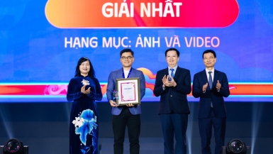 Gần 40.000 tác phẩm tham dự Giải thưởng truyền thông về quyền con người “Việt Nam hạnh phúc - Happy Vietnam 2025”