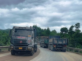 Quảng Nam: Mất ATGT từ hoạt động vận chuyển kinh doanh khoáng sản tại mỏ cát Pha Lê