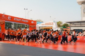 Gần 14.000 người tham gia giải chạy Fschools Orange Day 2023