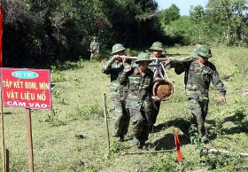 Còn khoảng 800 nghìn tấn bom mìn sót lại sau chiến tranh ở Việt Nam