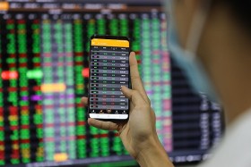 VN-Index phục hồi với tâm lý thận trọng của nhà đầu tư