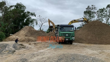 Quảng Nam: Bất chấp lệnh dừng, Công ty Hoàng Ân vẫn ngang nhiên khai thác cát